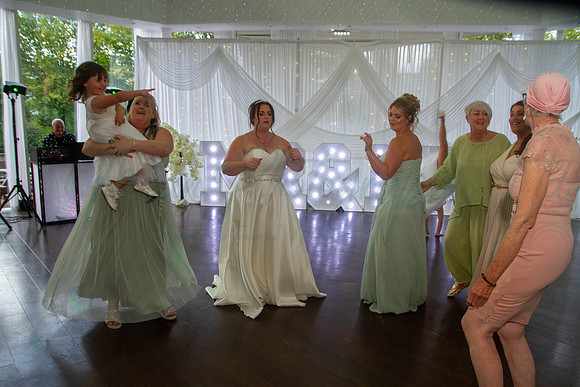Dean & Kelly Wedding At Mecure St Helens.