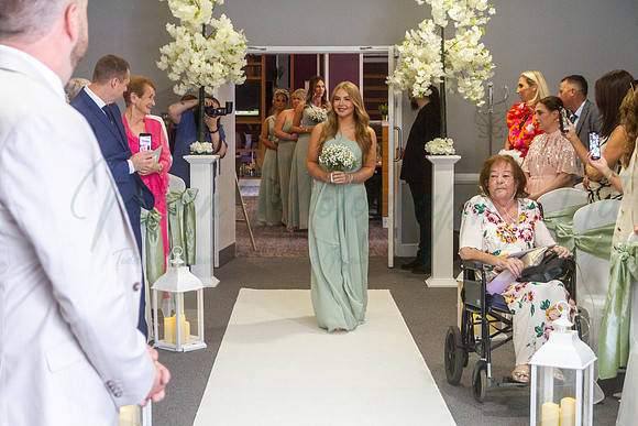 Dean & Kelly Wedding At Mecure St Helens.