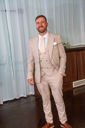 Dean & Kelly Wedding At Mecure St Helens.