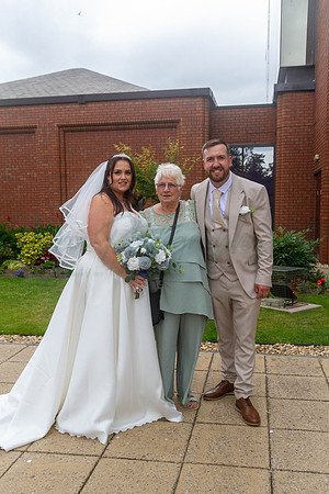 Dean & Kelly Wedding At Mecure St Helens.