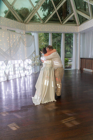 Dean & Kelly Wedding At Mecure St Helens.