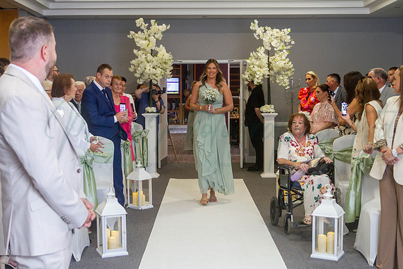 Dean & Kelly Wedding At Mecure St Helens.