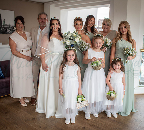Dean & Kelly Wedding At Mecure St Helens.
