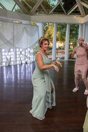 Dean & Kelly Wedding At Mecure St Helens.